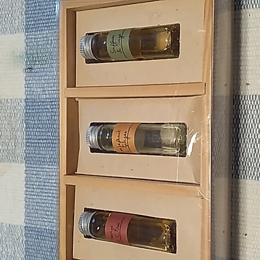 Assorted Essential Oil Blends